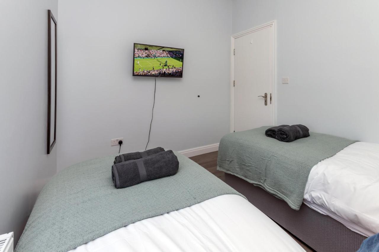 Taylor'S Apartment Wimbledon London Bagian luar foto