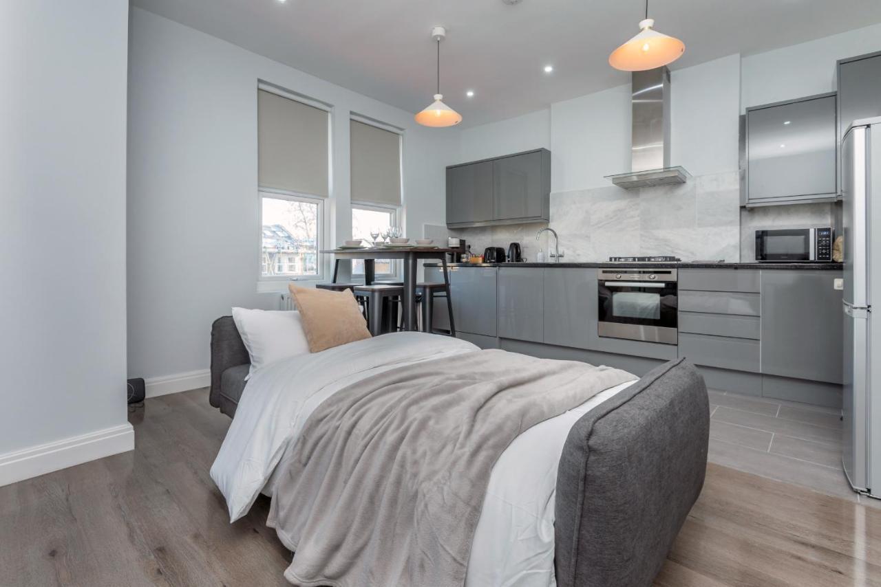 Taylor'S Apartment Wimbledon London Bagian luar foto